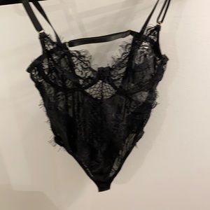 Mendocino lace bodysuit